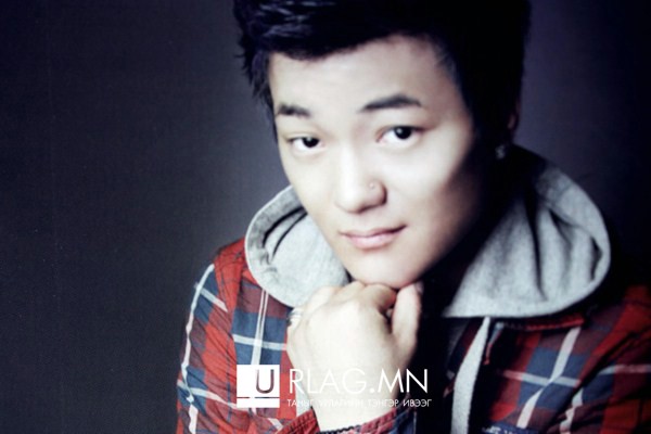 Дуучин Б.Амархүүгийн хувийн зурагнаас